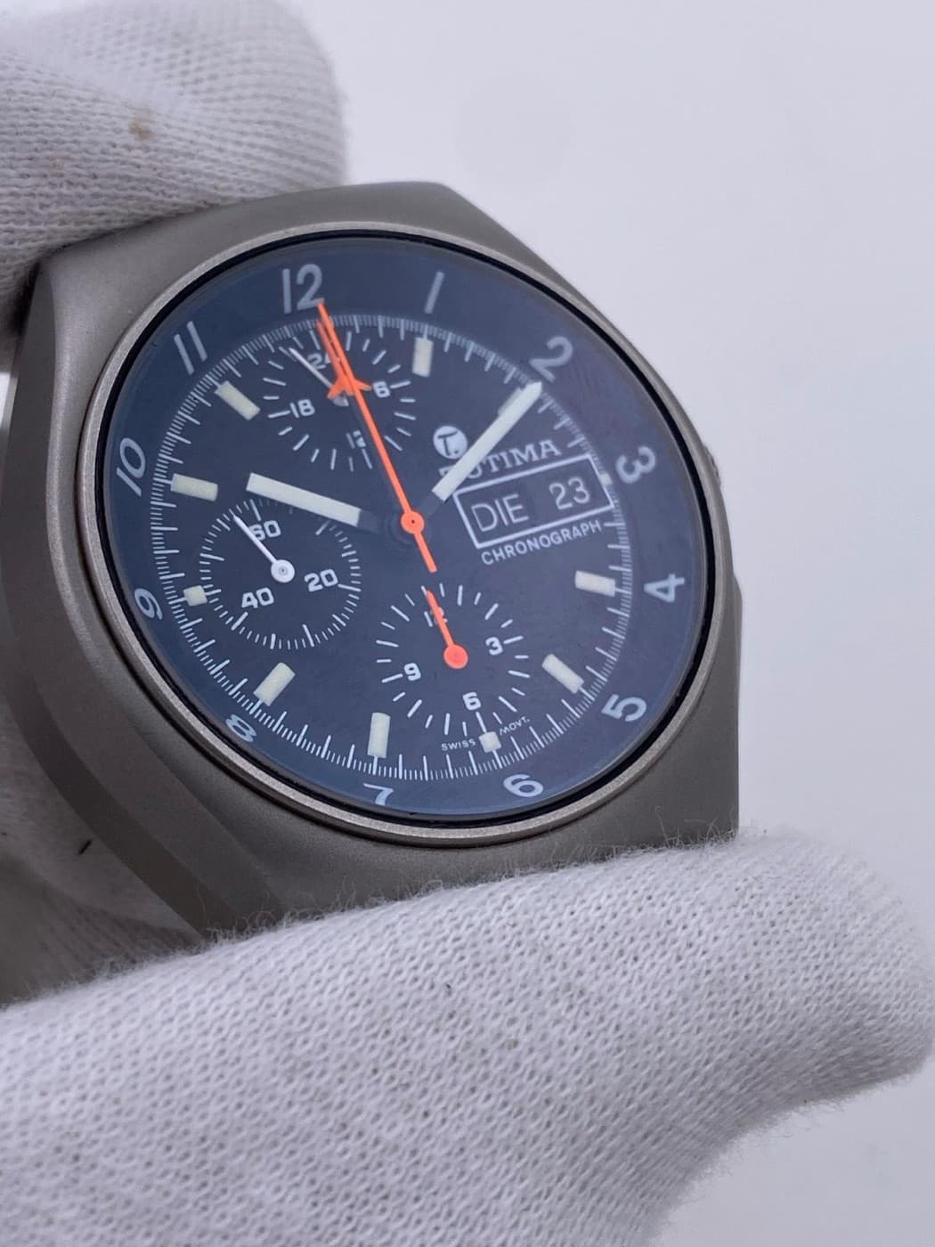 Tutima Military Chronograph – Ansicht 2